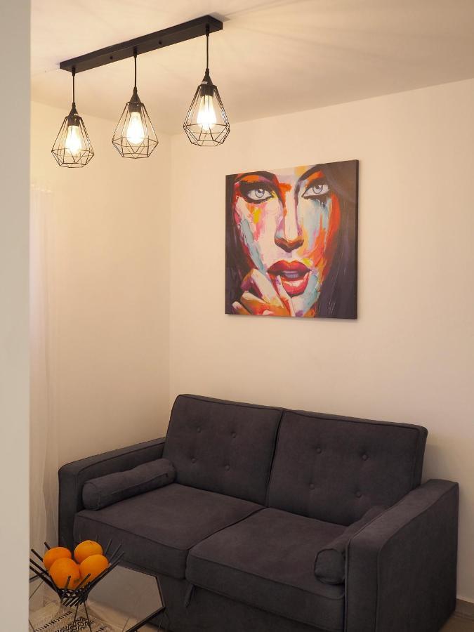 Studio Ariana And Patio Bat Jam Exteriér fotografie